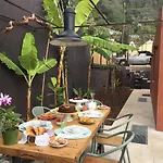 Mango House Villa *
