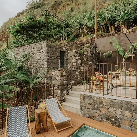 Mango House *