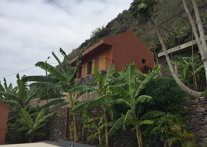 Mango House * Arco da Calheta (Madeira)